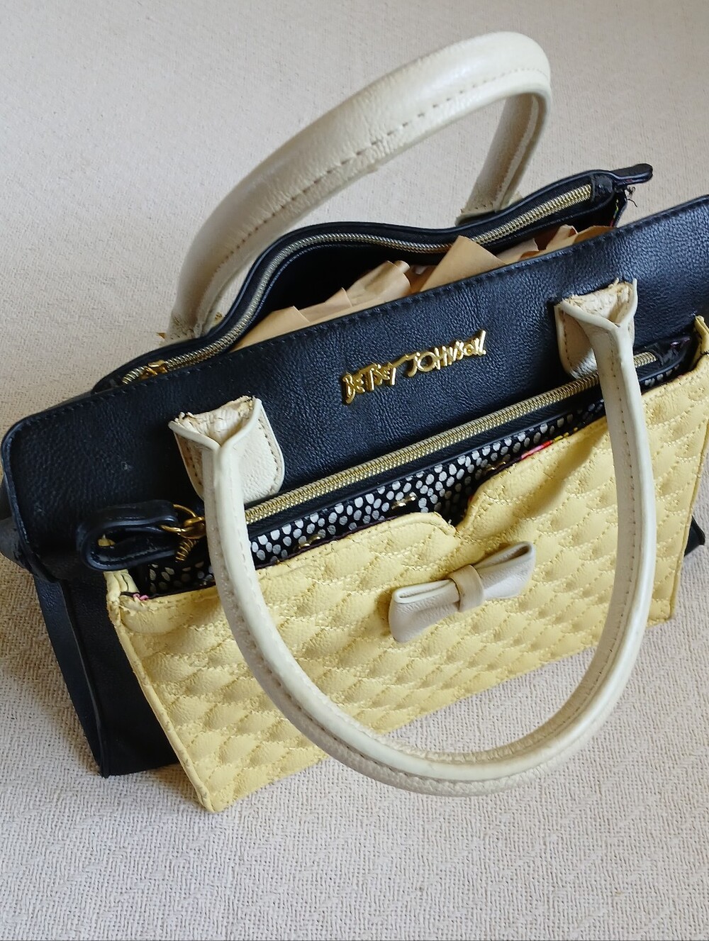 betsey johnson ♡ purse and wallet quilted chunky yellow black floral y2k